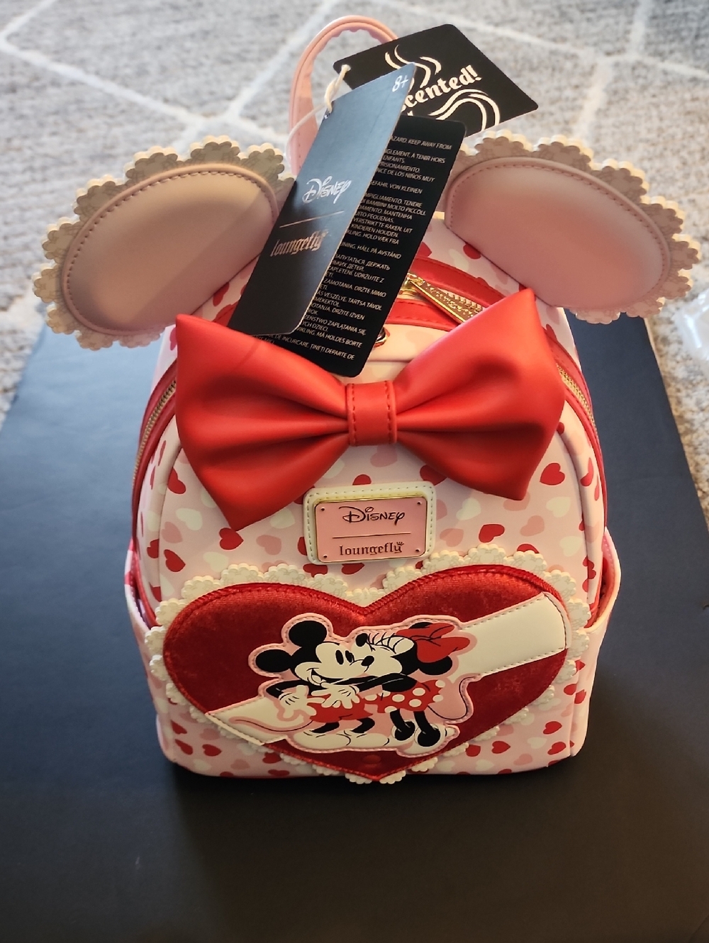 Loungefly Disney Micky & Minnie Heart Chocalate Scented Mini Backpack. NWT